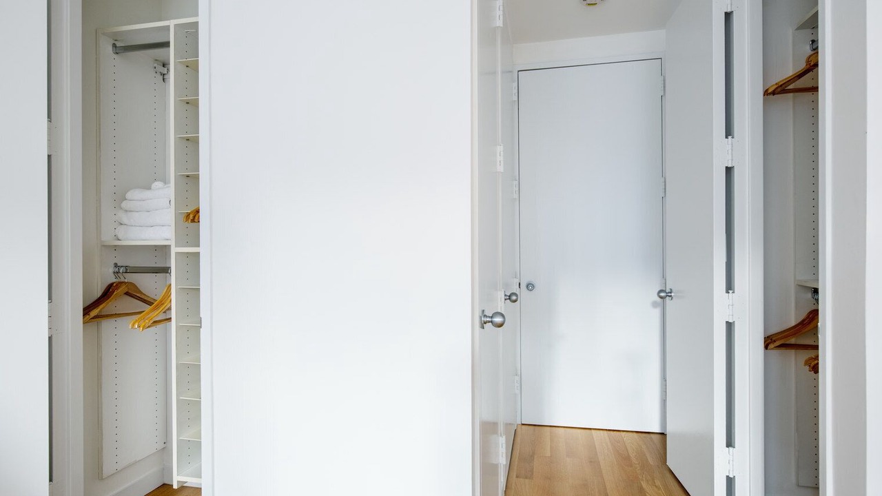 Photo of Others in Sutton Place