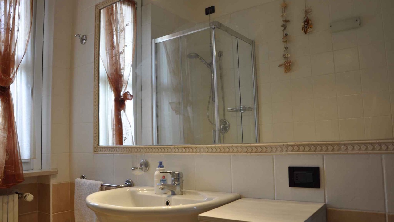 Photo of Bathroom in Montioni