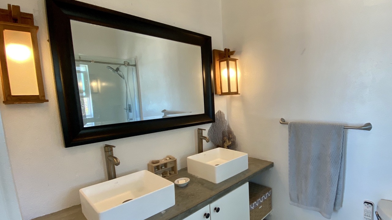Photo of Bathroom in North Eleuthera