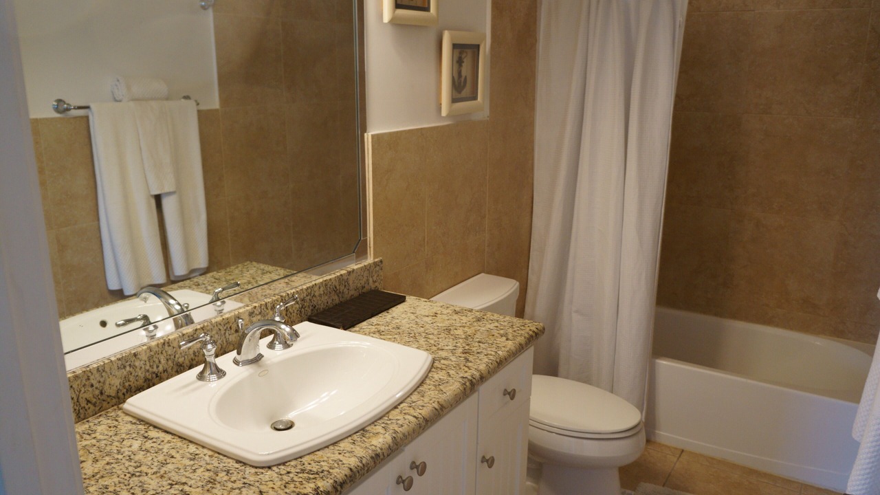 Photo of Bathroom in Alice Town