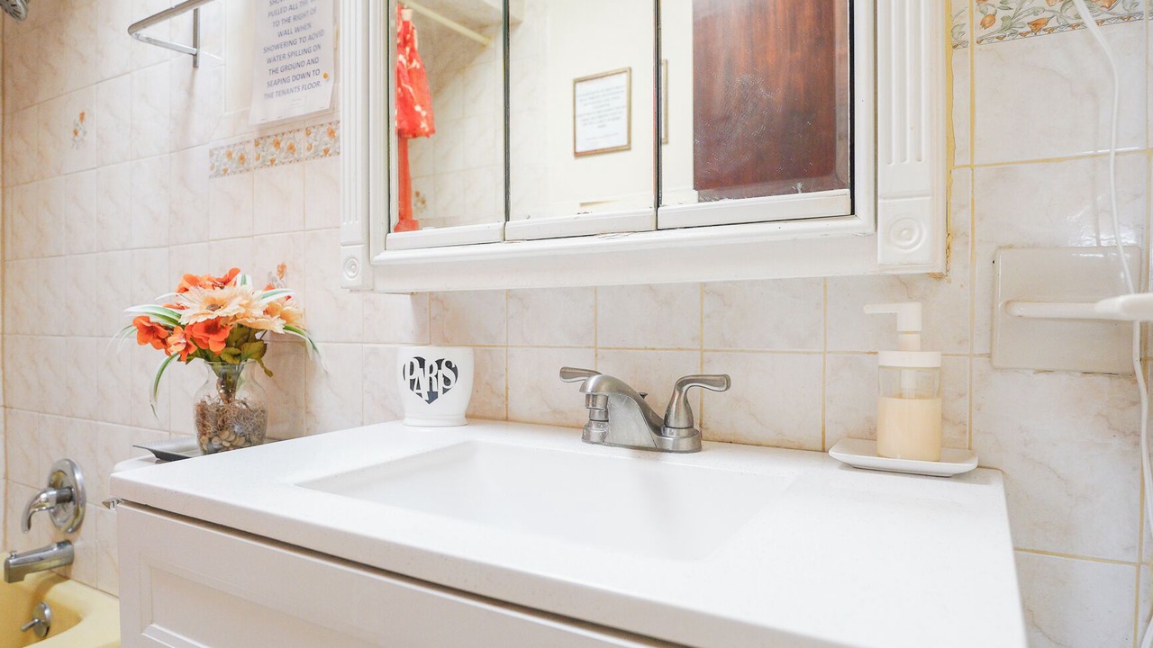 Photo of Bathroom in Canarsie