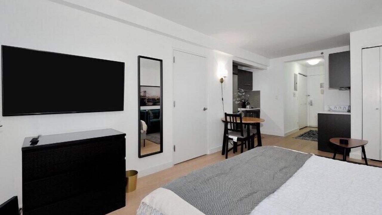 Photo of Bedroom in Tudor City