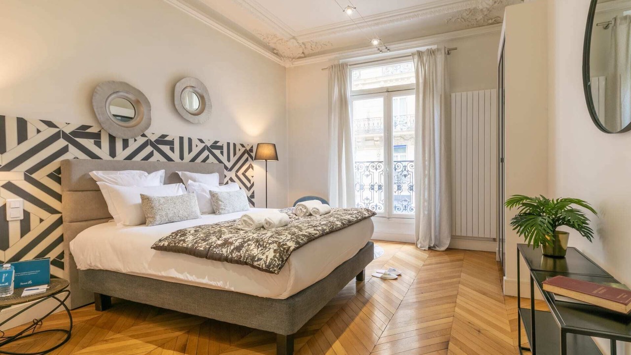 Photo of Bedroom in Champs-Elysees