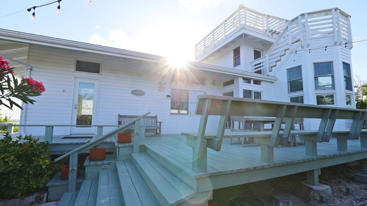 Photo of Patio Balcony in Hope Town