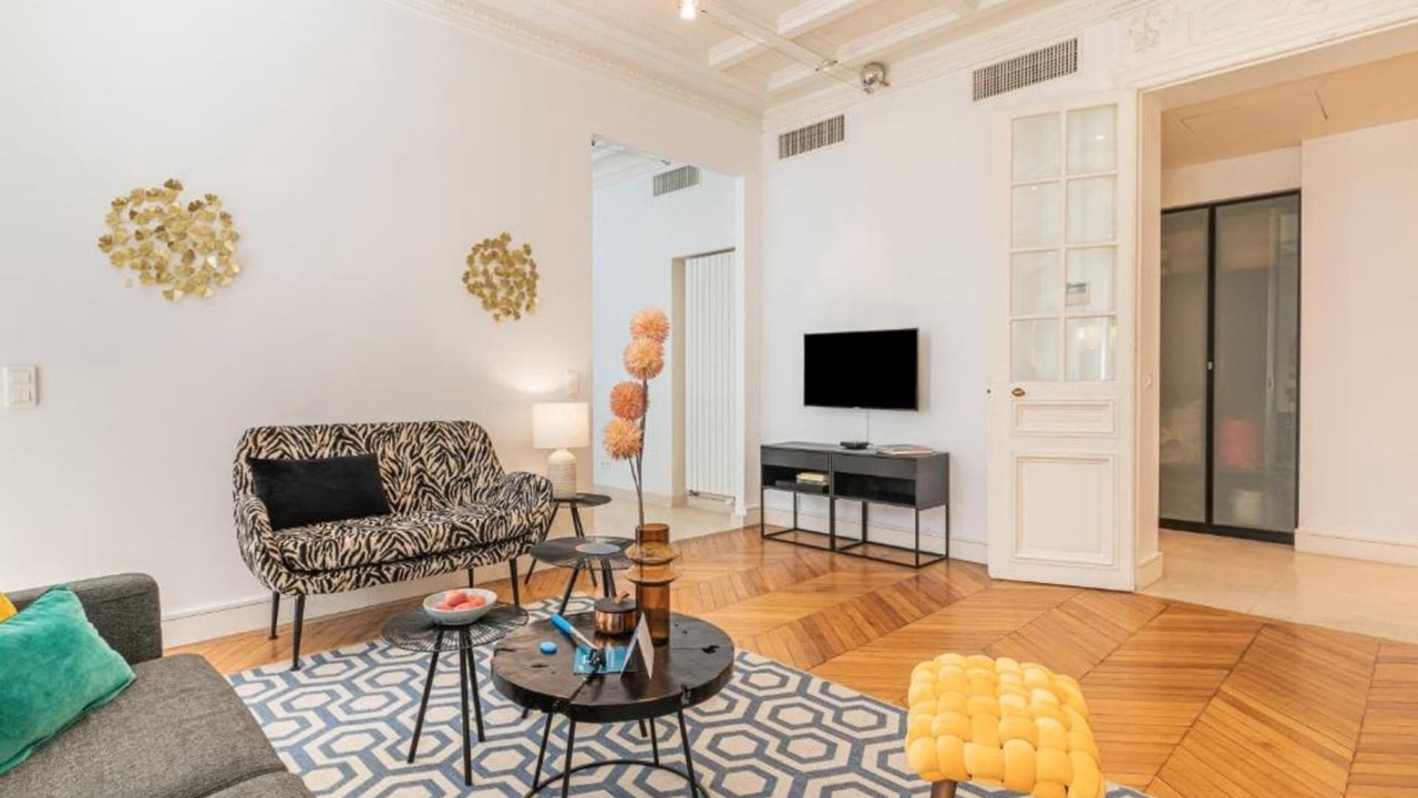 Photo of Livingroom in Champs-Elysees