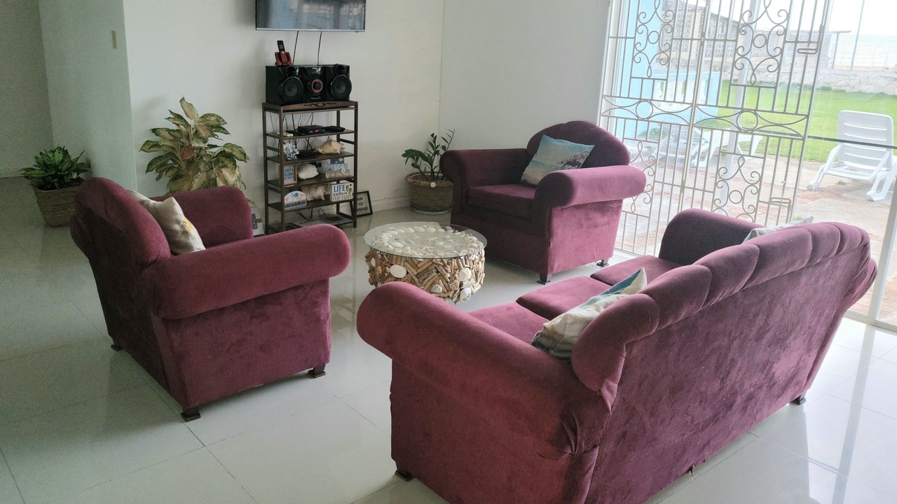 Photo of Livingroom in Salem