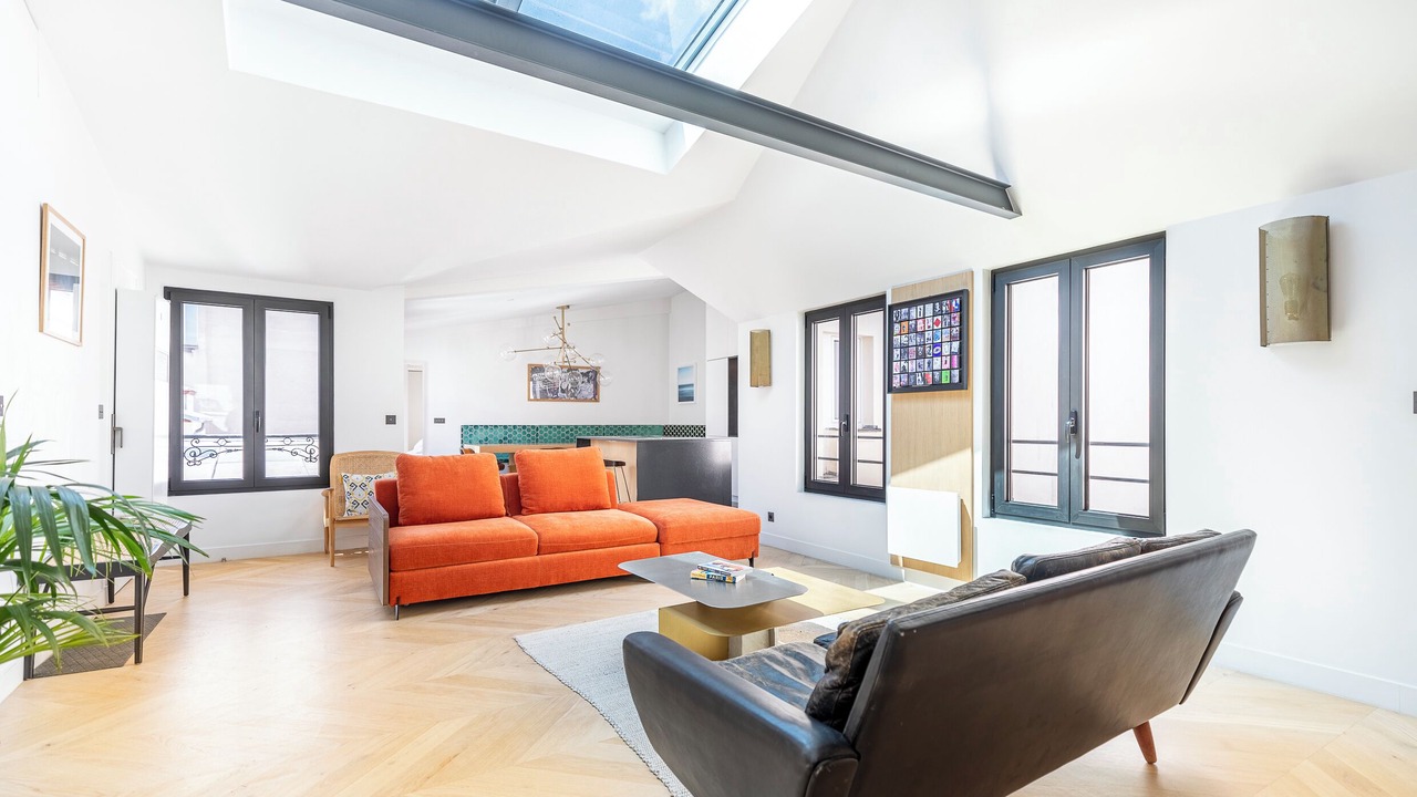 Photo of Livingroom in 10th Arrondissement