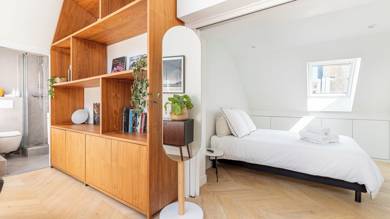 Photo of Bedroom in 10th Arrondissement