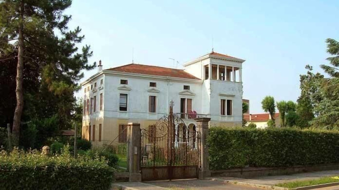 Photo of Others in Mira