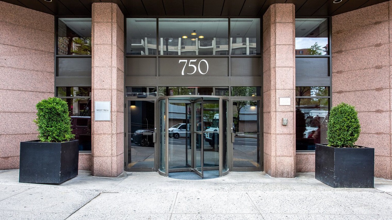 Photo of Outdoor in Manhattan Valley