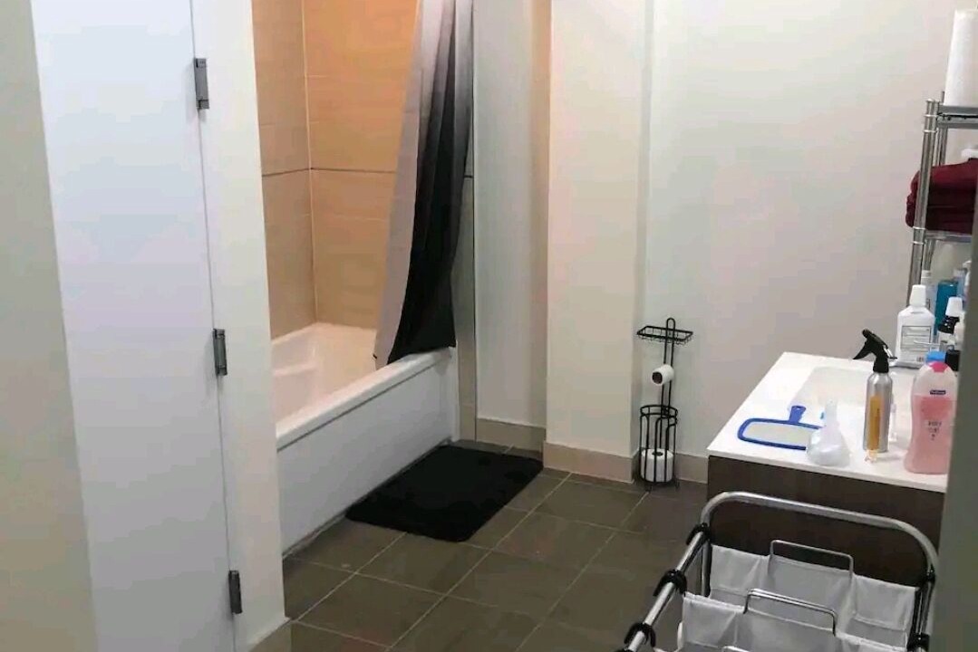 Photo of Bathroom in Midwood