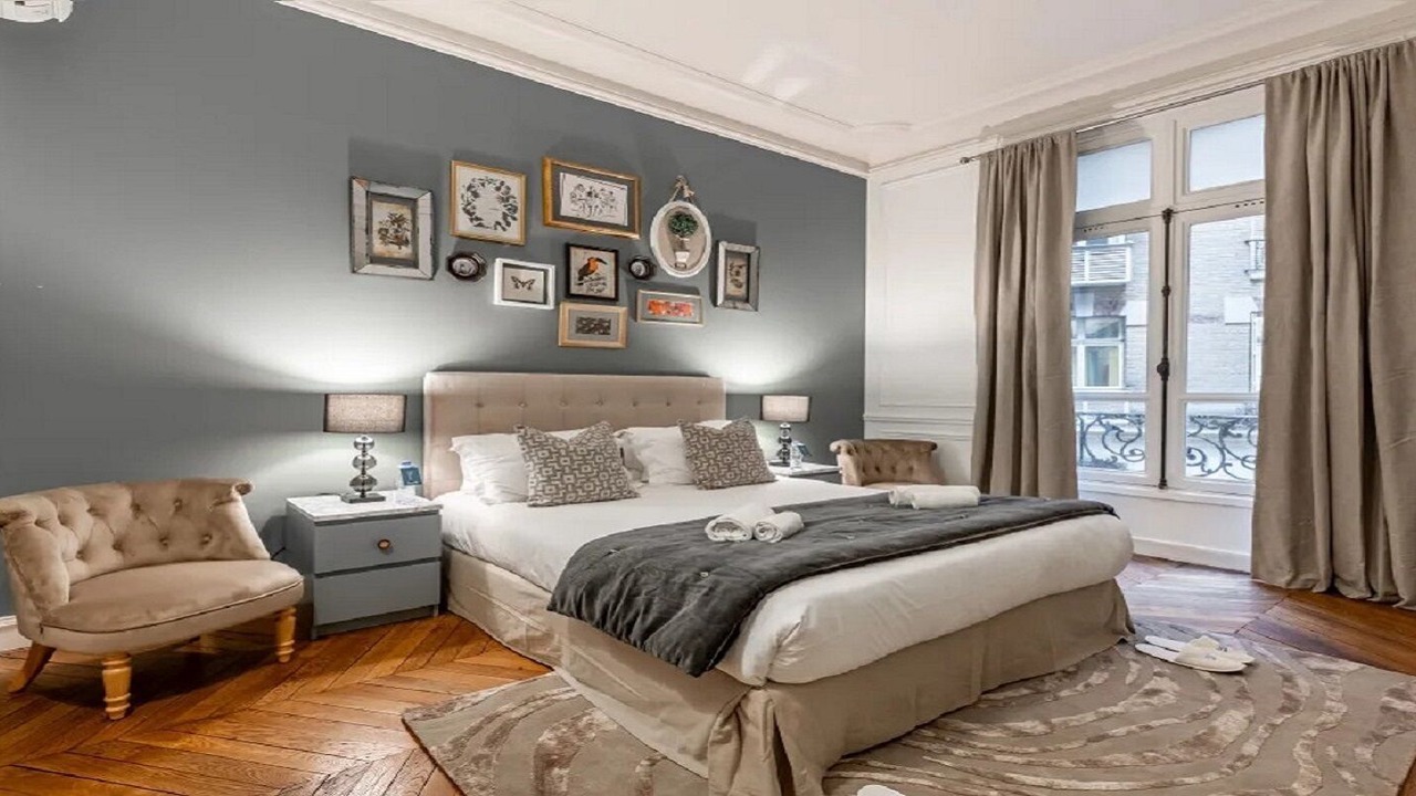 Photo of Bedroom in 8th Arrondissement