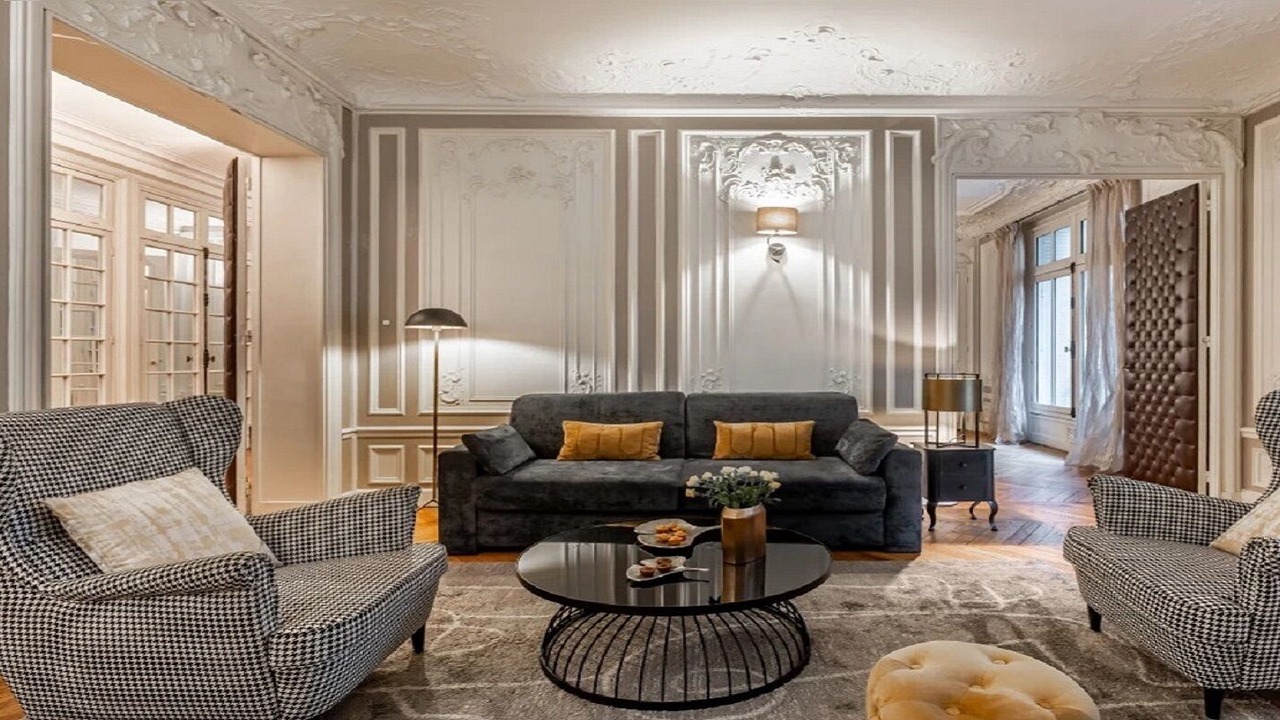 Photo of Livingroom in 8th Arrondissement