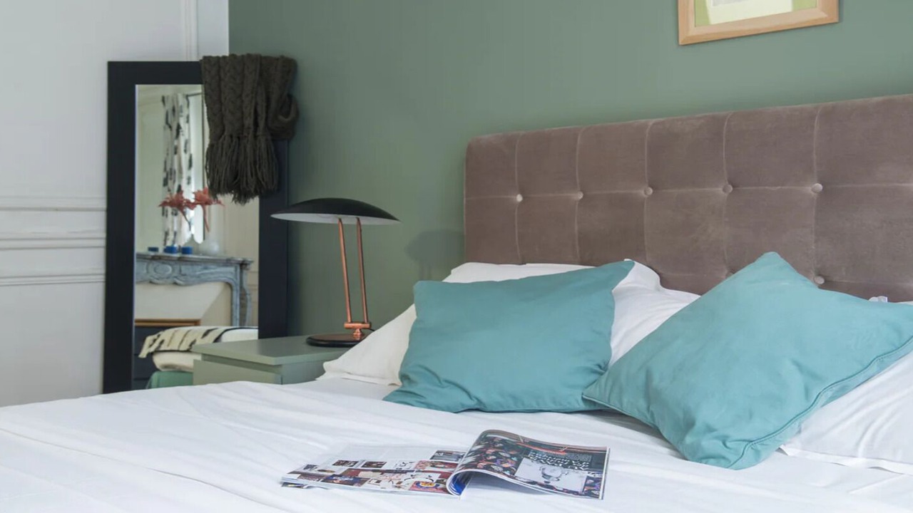 Photo of Bedroom in 8th Arrondissement