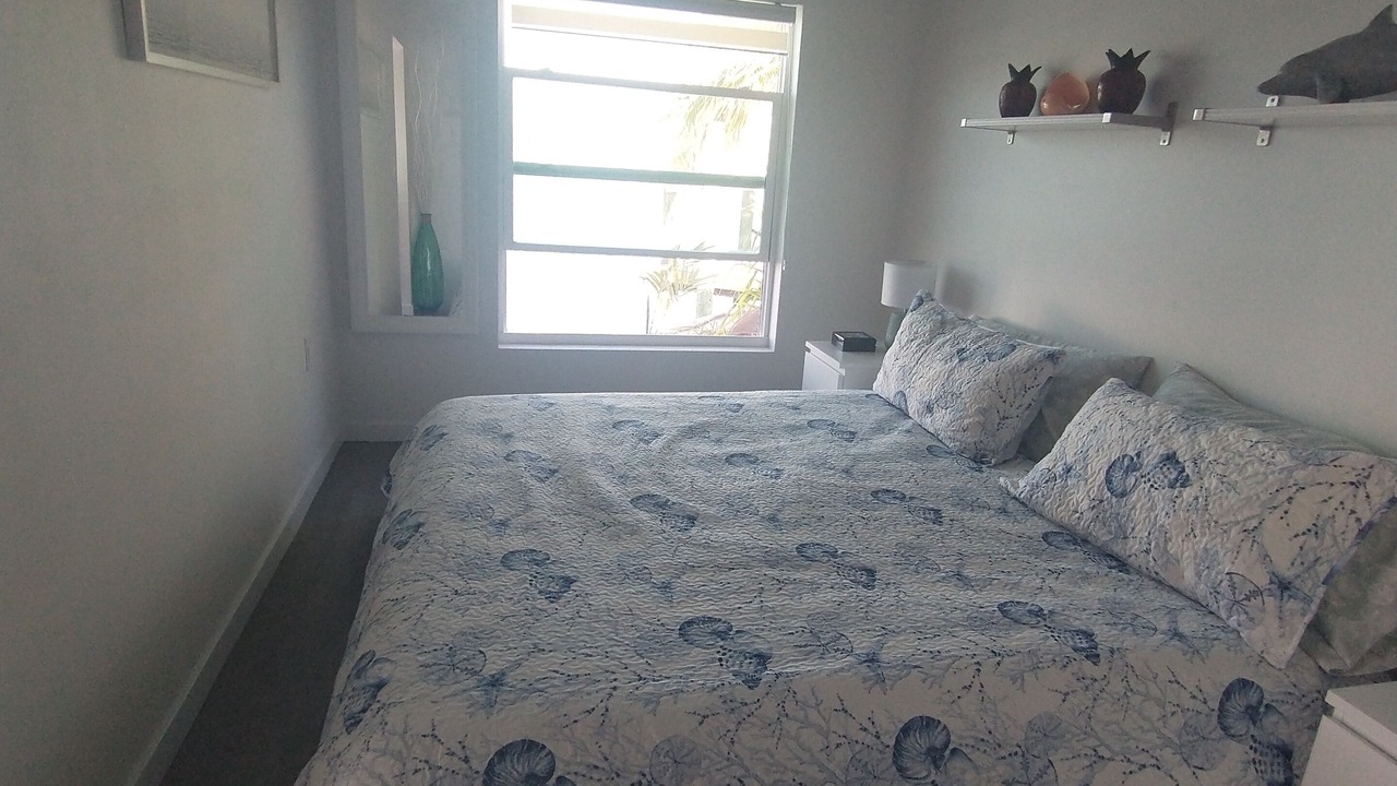 Photo of Bedroom in Treasure Cay