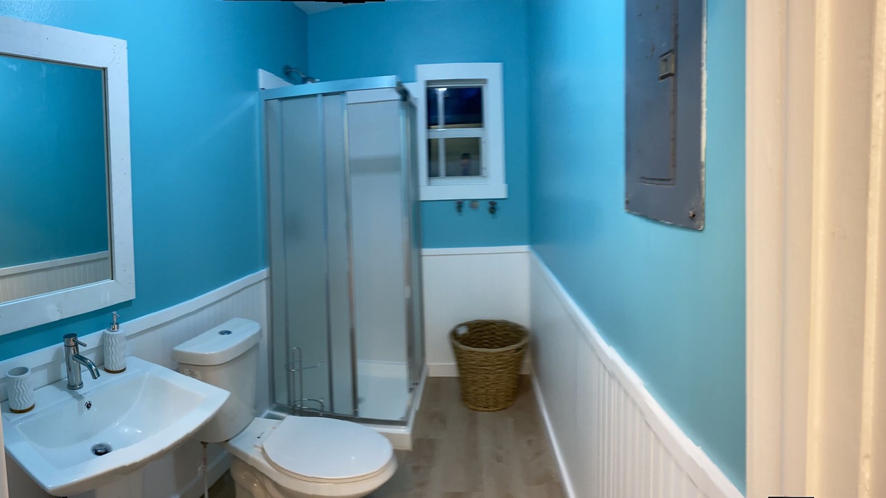 Photo of Bathroom in Tar Bay