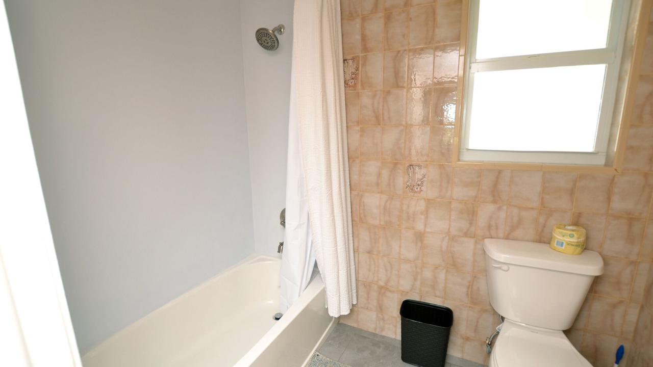 Photo of Bathroom in Spanish Wells