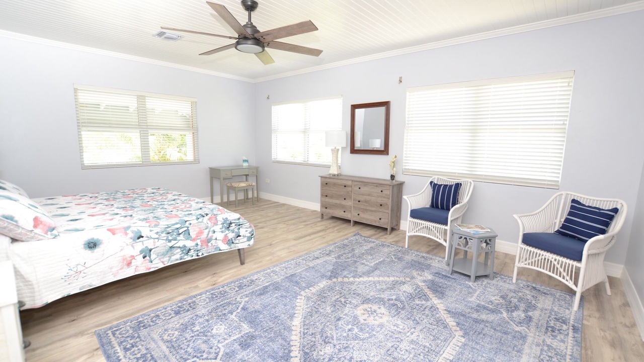 Photo of Bedroom in Spanish Wells