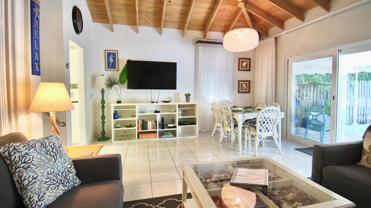 Photo of Livingroom in Paradise Island