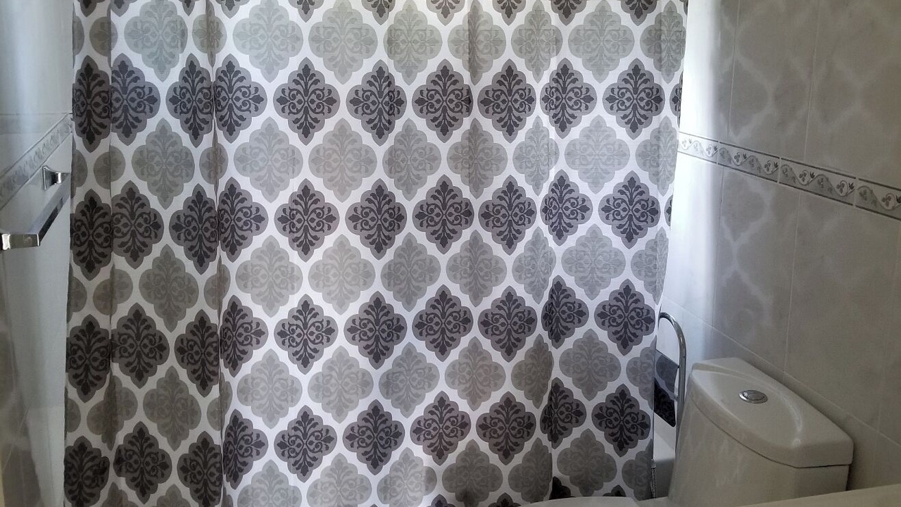 Photo of Bathroom in Eastwood Park