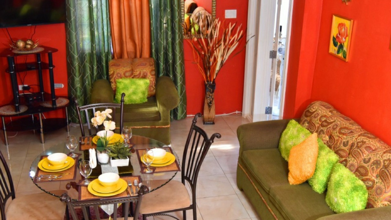 Photo of Livingroom in Caribbean Estates