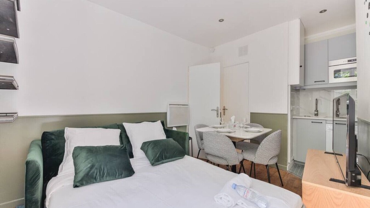 Photo of Bedroom in Combat