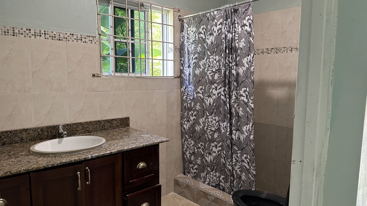 Photo of Bathroom in Whitehouse