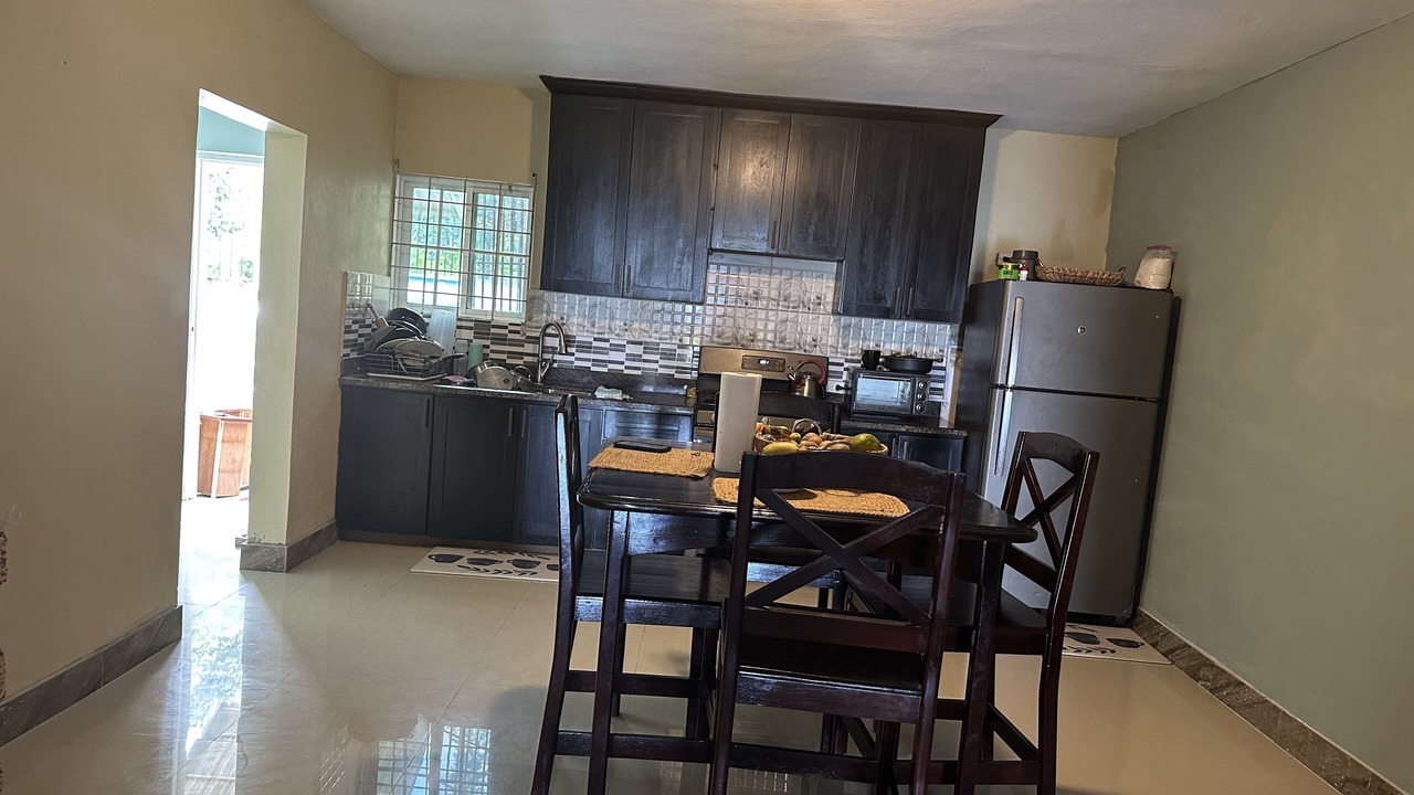 Photo of Kitchen in Whitehouse