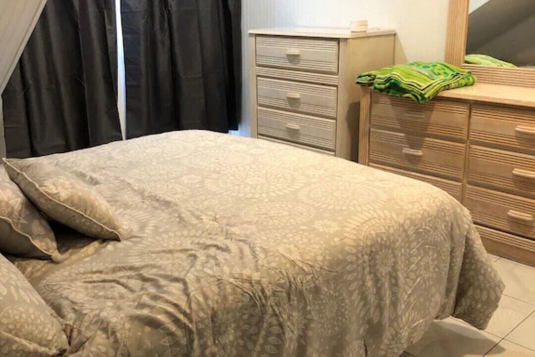 Photo of Bedroom in Spanish Wells
