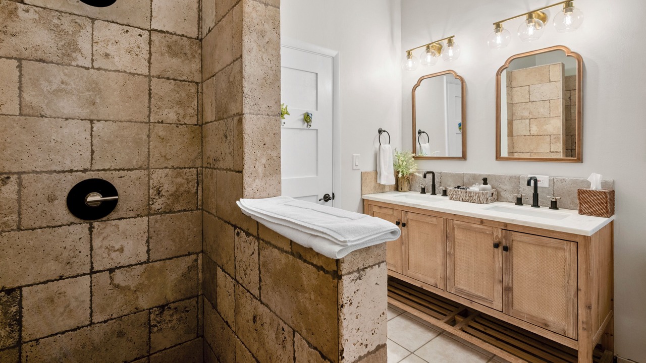 Photo of Bathroom in Jimmy Hill