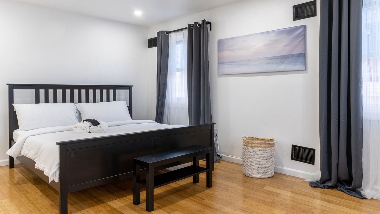 Photo of Bedroom in Queens