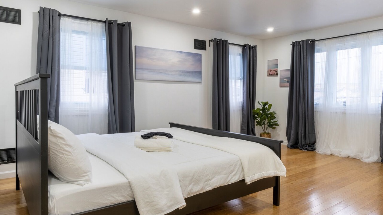 Photo of Bedroom in Queens