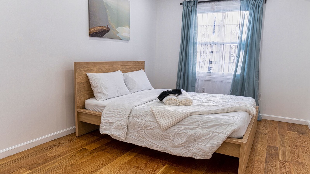 Photo of Bedroom in Queens