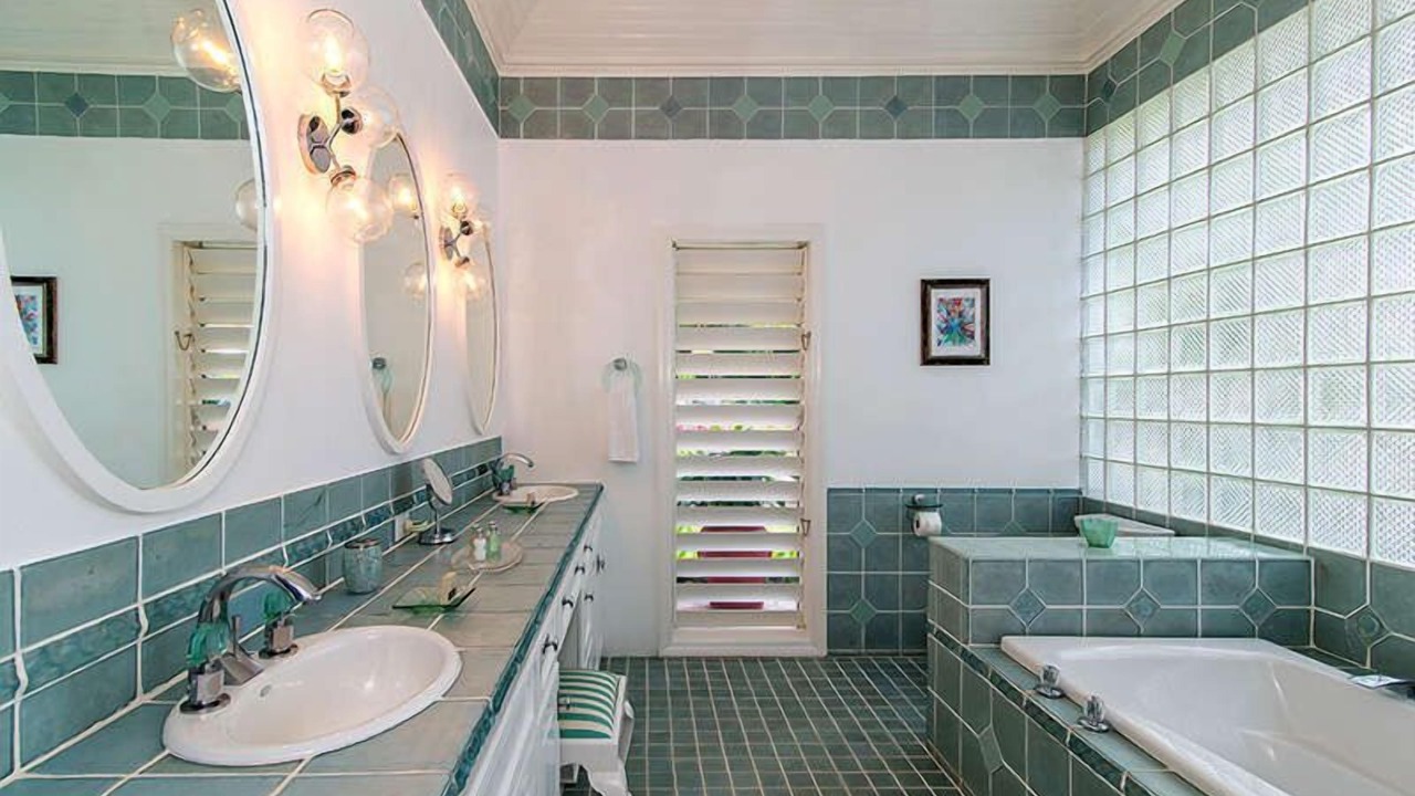 Photo of Bathroom in Tryall