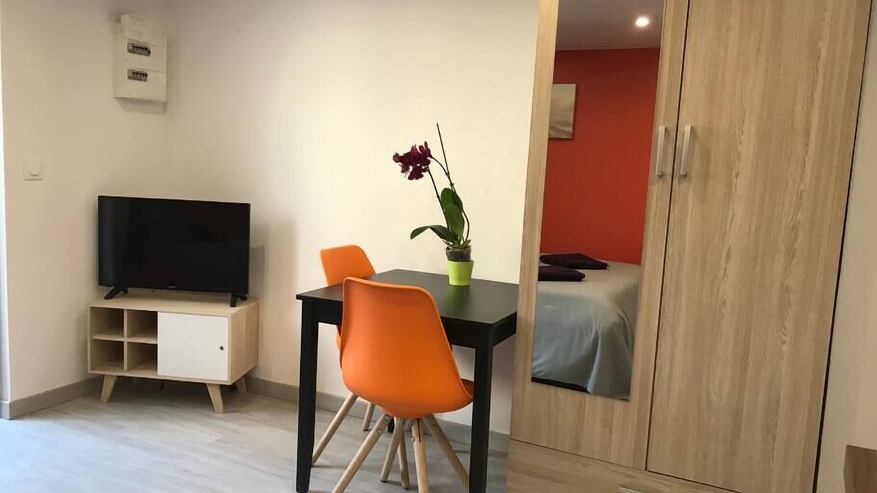 Photo of Bedroom in Antony