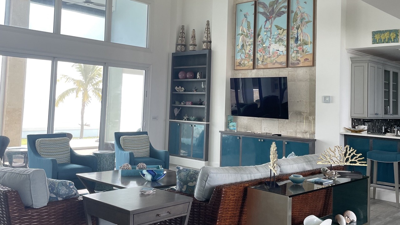 Photo of Livingroom in Treasure Cay