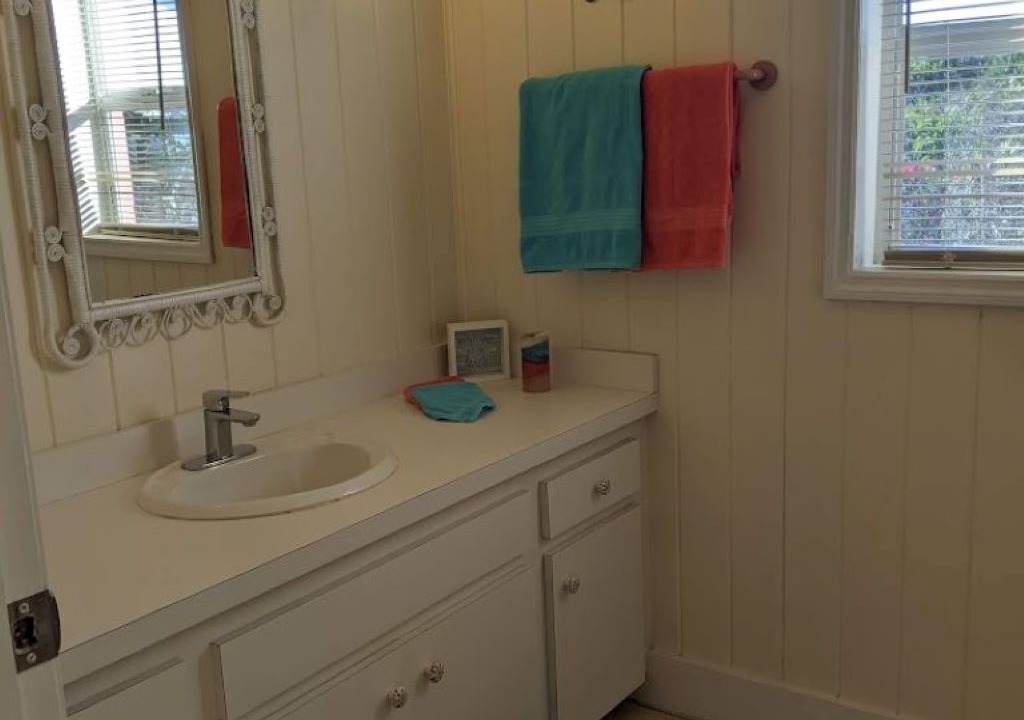 Photo of Bathroom in Green Turtle Cay
