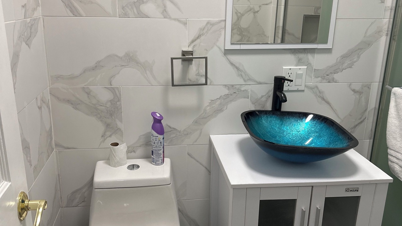 Photo of Bathroom in Ocean Parkway