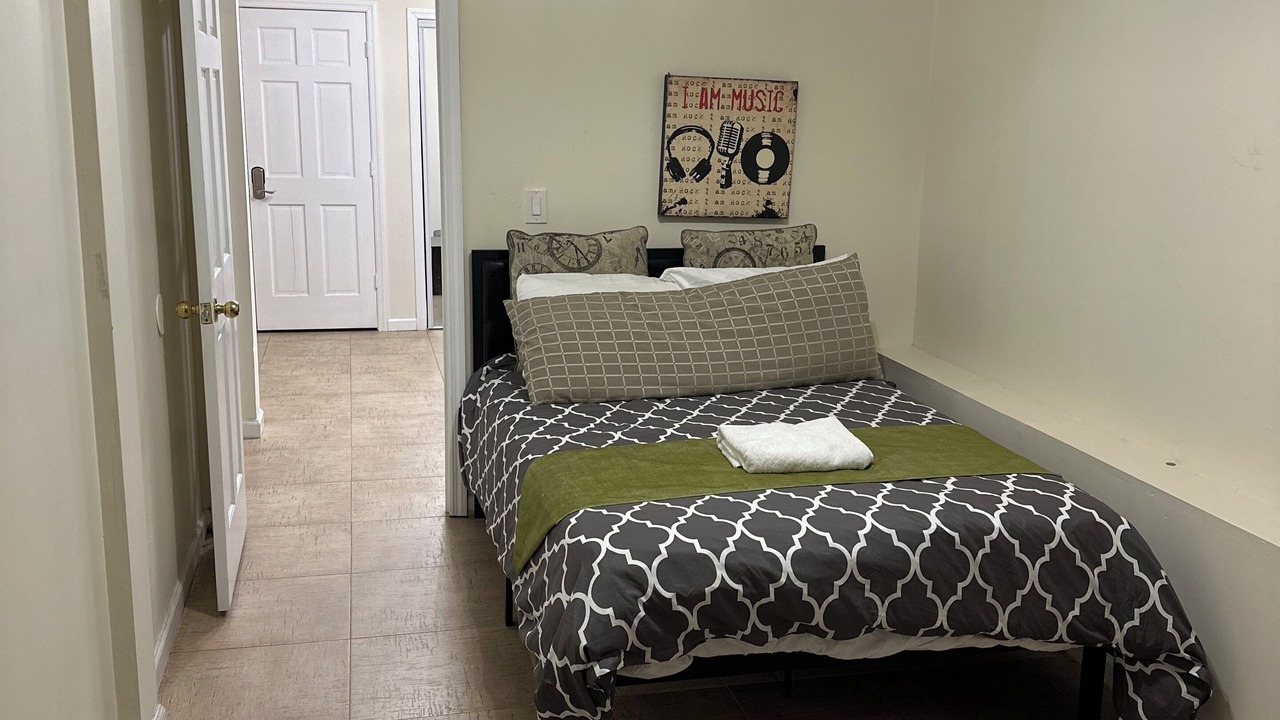 Photo of Bedroom in Ocean Parkway