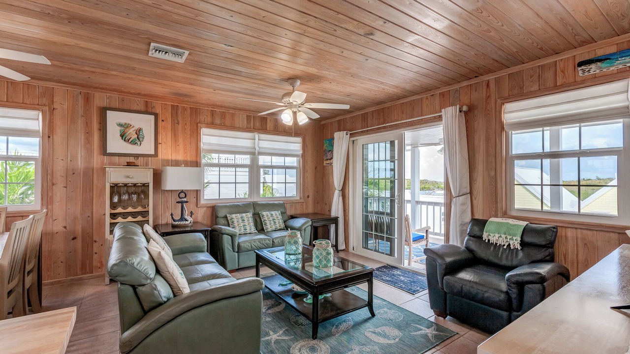 Photo of Livingroom in Hope Town