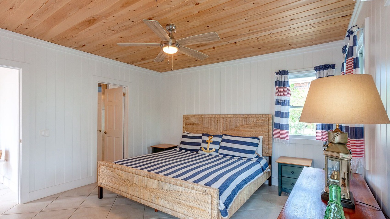 Photo of Bedroom in Hope Town