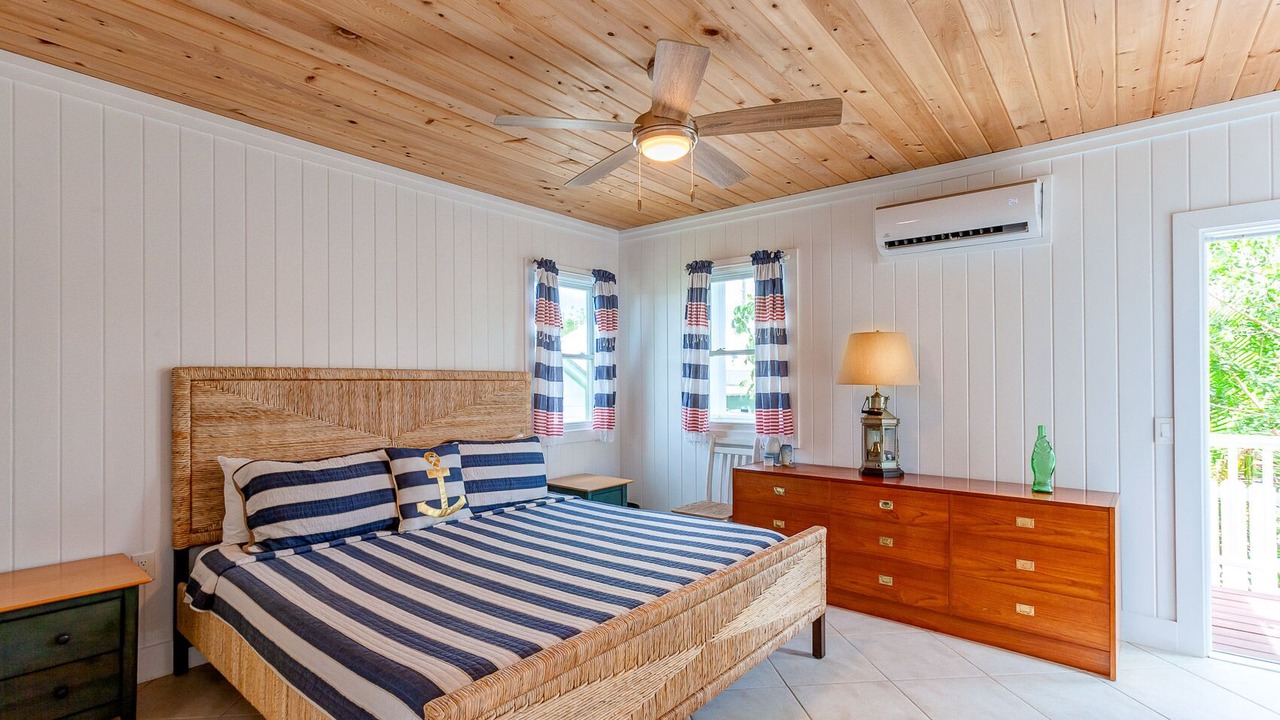 Photo of Bedroom in Hope Town