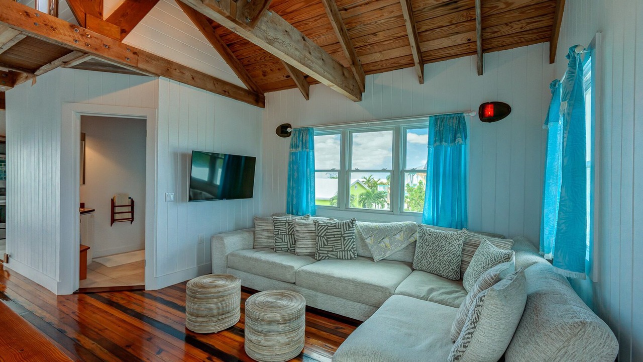 Photo of Livingroom in Hope Town