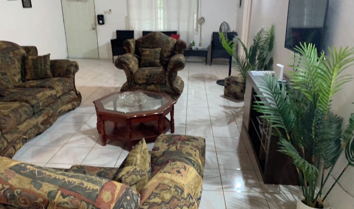 Photo of Livingroom in Burnt Savanna