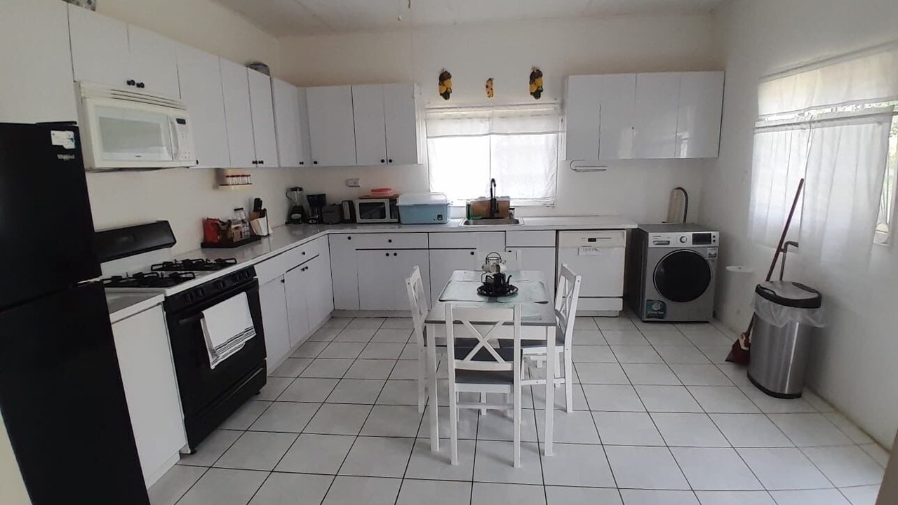 Photo of Kitchen in Burnt Savanna