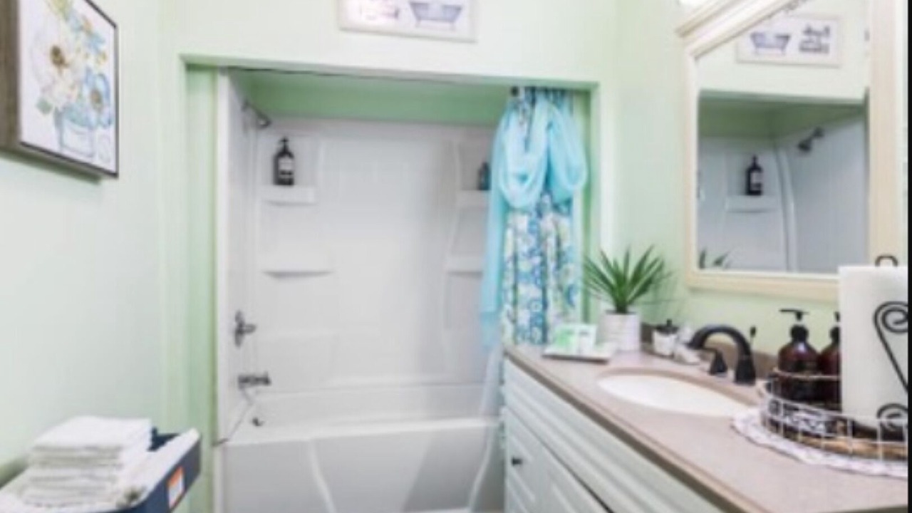Photo of Bathroom in East New York