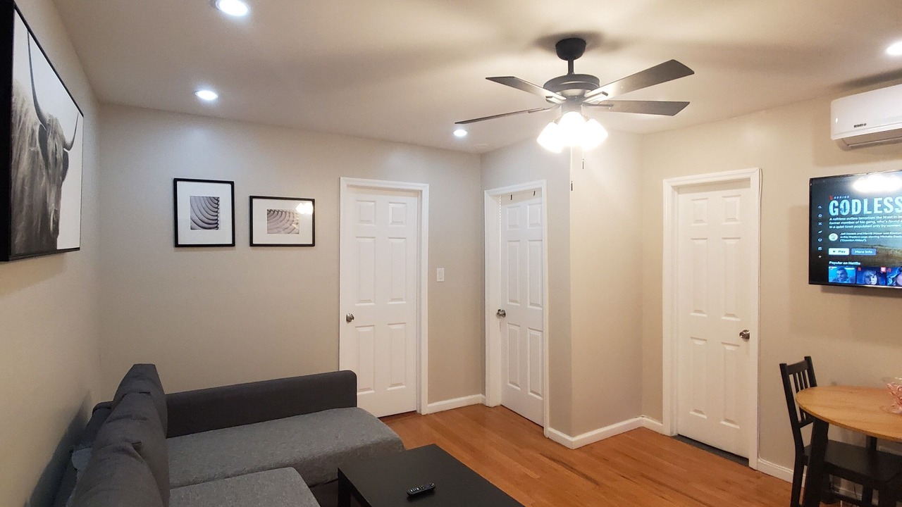 Photo of Livingroom in East New York