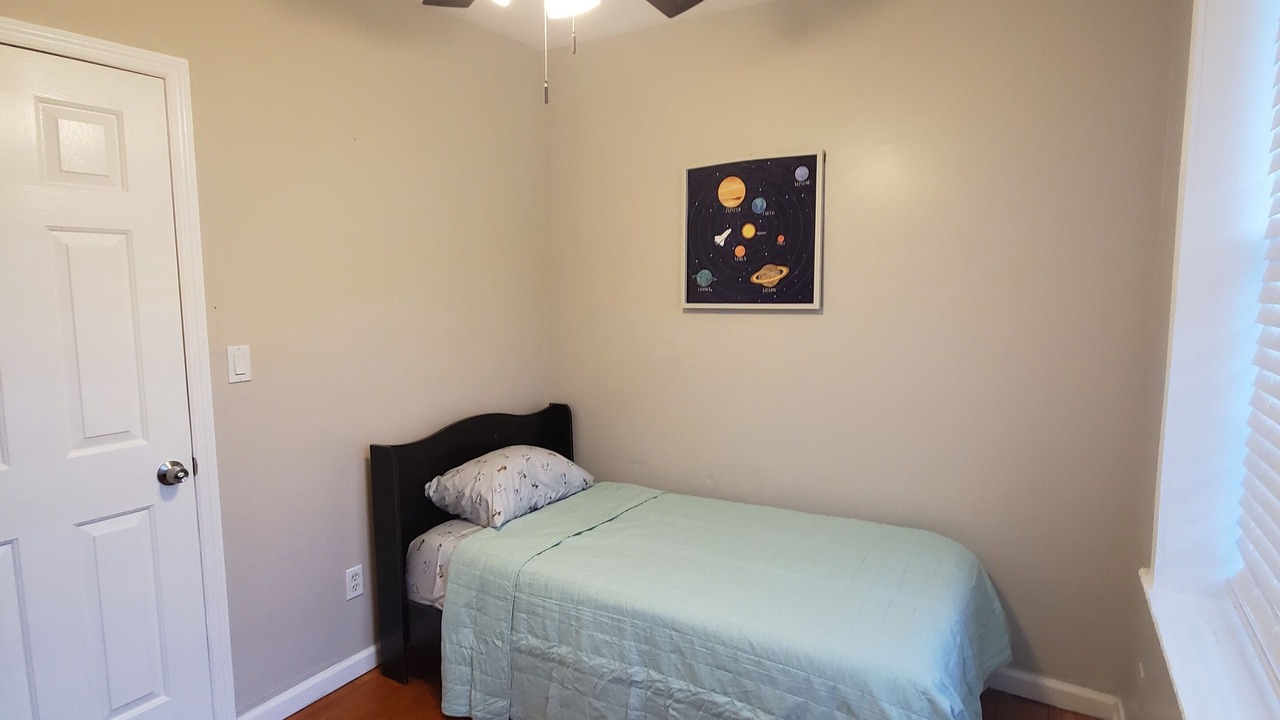 Photo of Bedroom in East New York