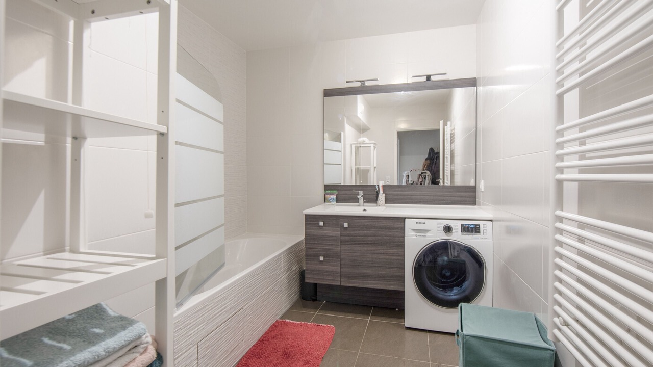 Photo of Bathroom in Clichy