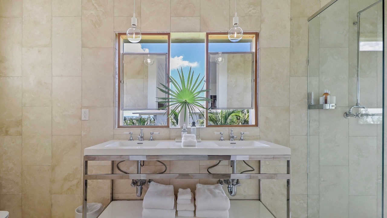 Photo of Bathroom in Gregory Town